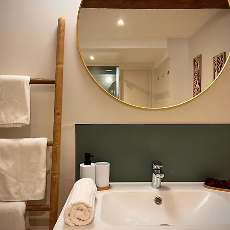 Appartement Le Bain De Lea, Au Coeur De Carcassonne
